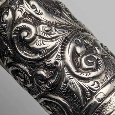 1881 年英國古董純銀浮雕便攜式香水瓶