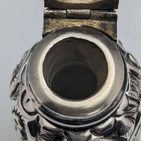 1881 British Antique Pure Silver Relief Sculpture Portable Perfume Bottle