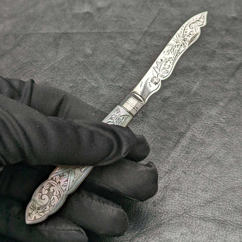 1910年 英国アンティーク 白蝶貝ハンドル 純銀彫刻ブレード 折りたたみペンナイフ