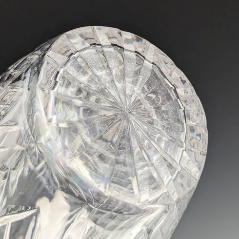 1977 英國復古切割玻璃橢圓形醒酒器純銀裝飾 1750 克