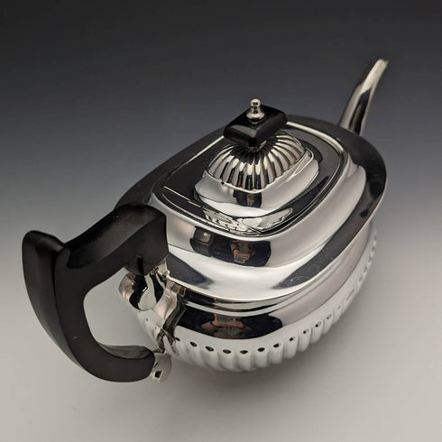 English vintage silver plated teapot Viners