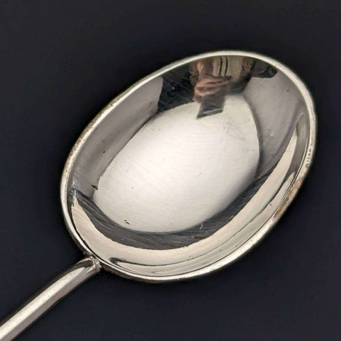 British vintage silver plated demitasse spoon set of 6 in a case