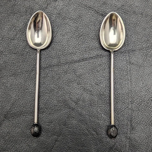 1933年 英国ヴィンテージ 純銀製デミタススプーン ペア エナメル装飾
