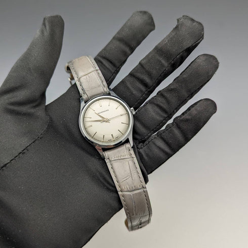 英國復古 Garrard 機械腕錶金屬錶殼做工不錯