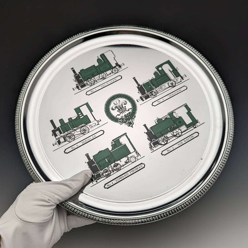 Bandeja vintage británica de placa de cromo con diseño de locomotora, 30 cm de diámetro