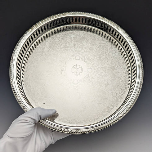 英国ヴィンテージ シルバープレート製 ギャラリートレイ 直径28cm 紙箱入り