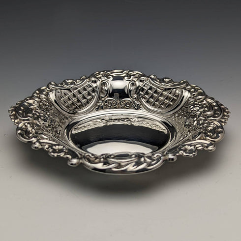 1972年 英国ヴィンテージ 純銀製ディッシュ 88g Pinder Brothers