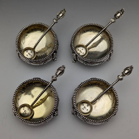 1860年頃 英国アンティーク 純銀 ソルトディッシュ&スプーン4組セット ケース入り
