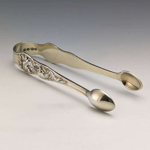 Pinzas para azúcar de plata esterlina antigua británica de 1876, grabado en relieve