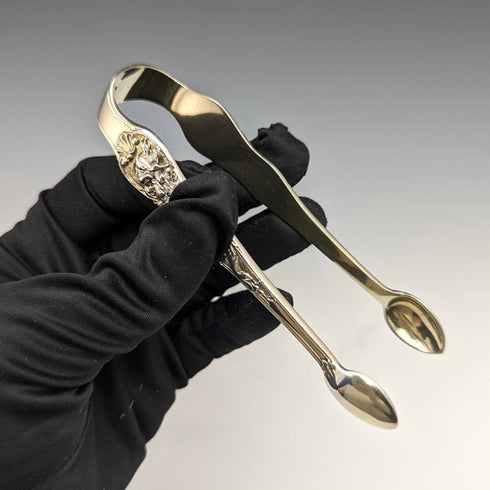 Pinzas para azúcar de plata esterlina antigua británica de 1876, grabado en relieve