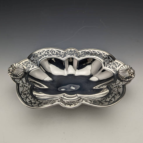 1902年 英国アンティーク 純銀製ディッシュ 141g Harrison Brothers