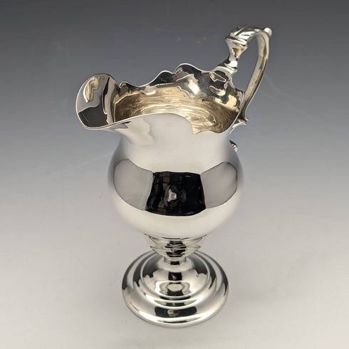 1905 British antique sterling silver cream jug 160g