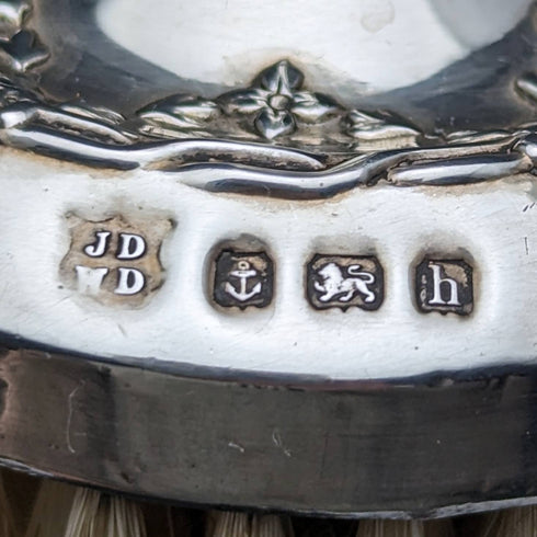 1907年 英国アンティーク 純銀ハンドル ブラシ James Deakin