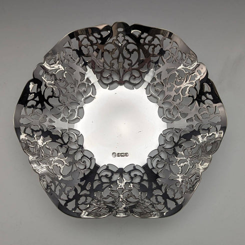 英国ヴィンテージ 純銀製 ピアス装飾ディッシュ 87g Francis Howard 箱入り