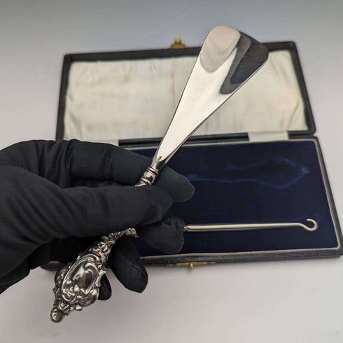 1913 British Antique Pure Silver Handle Shoehorn Button Hook Set ES Barnsley