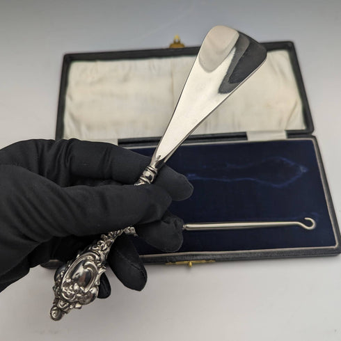 1913年 英国アンティーク 純銀ハンドル シューホーン ボタンフックセット ES Barnsley