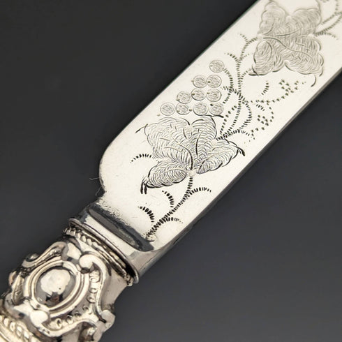 1870年頃 英国アンティーク 白蝶貝ハンドル デザートカトラリー8ペアセット 木箱入り