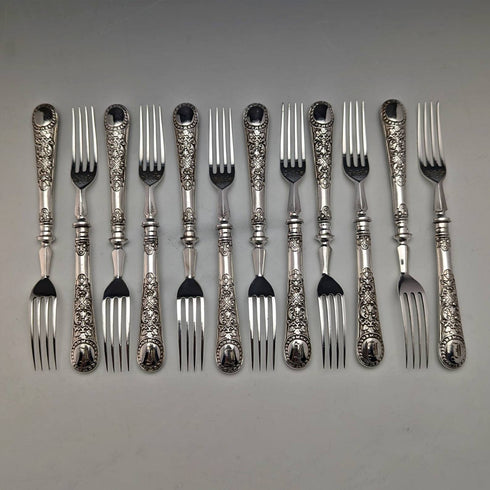 後期ビクトリアン 英国アンティーク シルバープレート製 デザートカトラリー12ペアセット 木箱入り