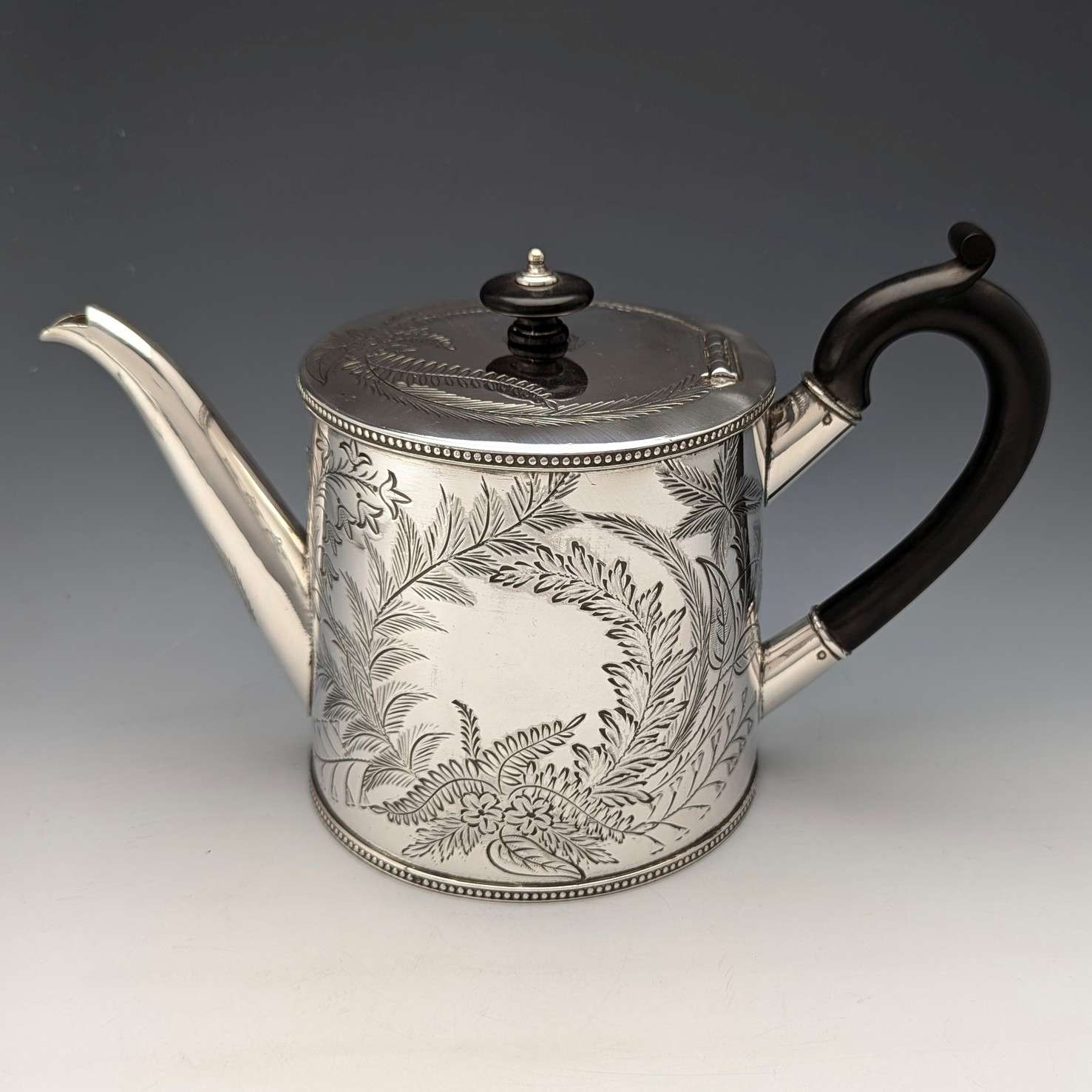 純銀製 アンティーク ガラスカップ＆メダルセット SILVER刻印】 1890年頃 英国アンティーク シルバープレート製ティーポット Joseph