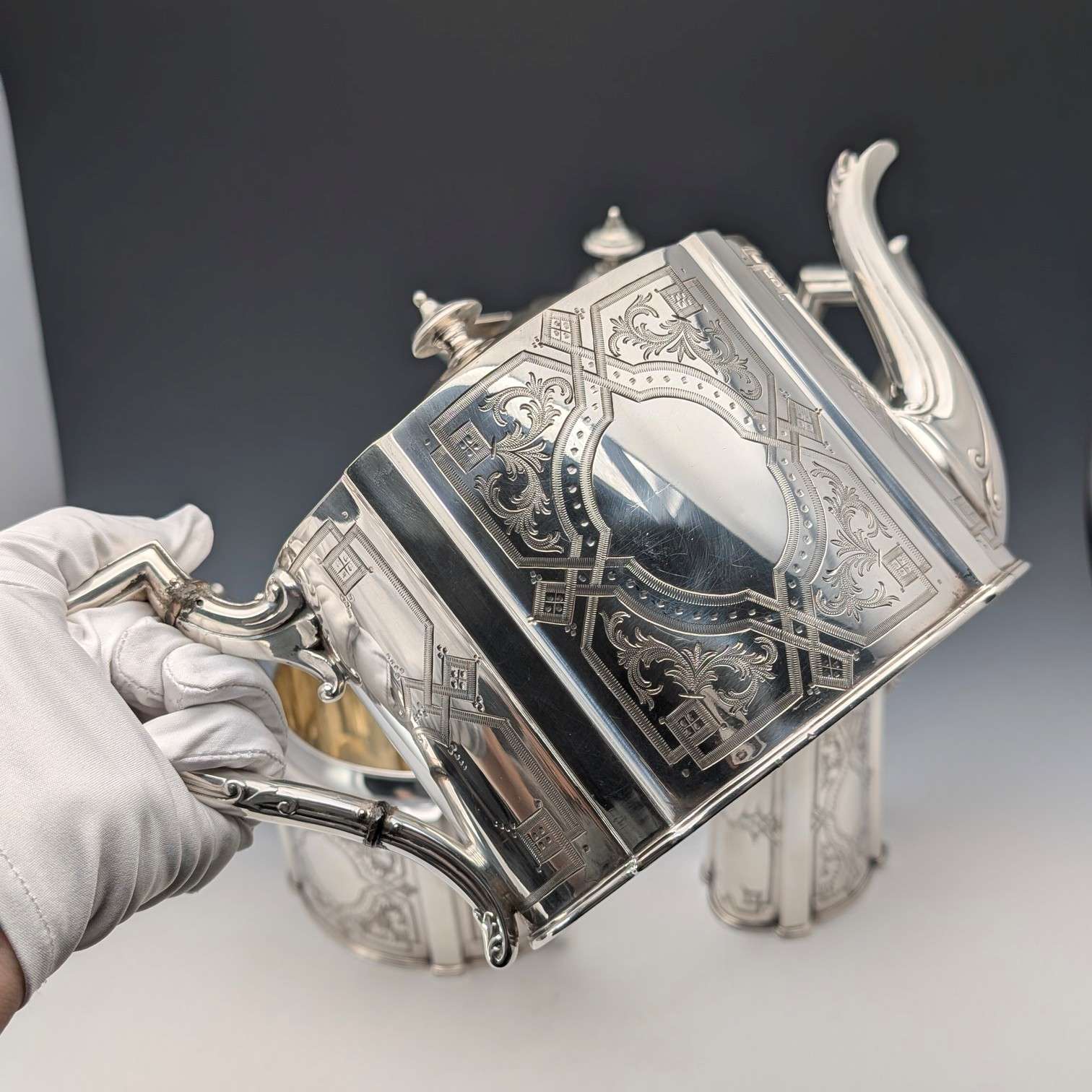 19世紀後半 英国アンティーク シルバープレート製 ティー4点セット